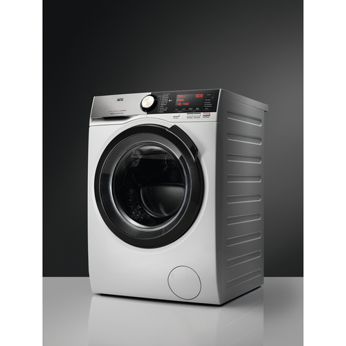 AEG L8FSE80699 стиральная машина Фронтальная загрузка 9 kg 1600 RPM Белый