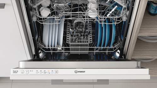 Indesit D2IHL326UK 60cm Fully Integrated Dishwasher 14 Place E Rated - image 3