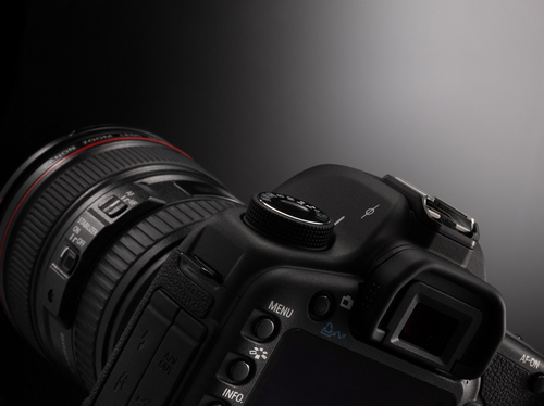 Canon EOS 5D MARK II + Speedlight 270EX – image 2