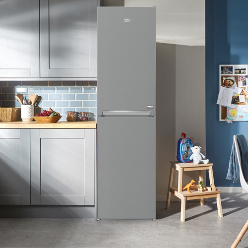 Beko CFG5582VPS Freestanding Frost Free Fridge Freezer with HarvestFreshTM – image 7