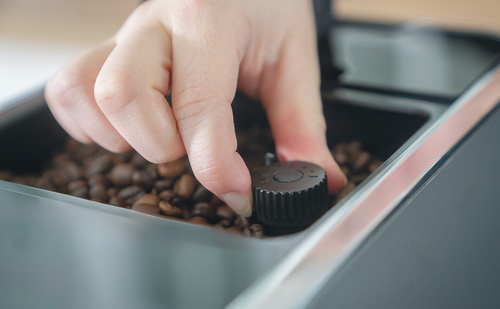 Unold Kaffeevollautomat LUCA 28835 – image 9