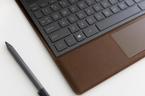 HP Spectre Folio 13-ak0000sa Intel® Core™ i5 i7-8500Y Hybrid (2-in-1) – image 7