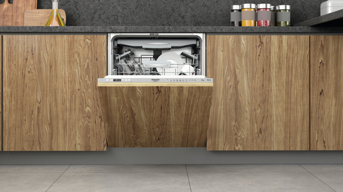 Hotpoint HIC 3O33 WF – image 8