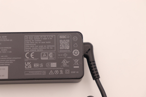 Lenovo 5A10W86299 power adapter/inverter Indoor – image 5