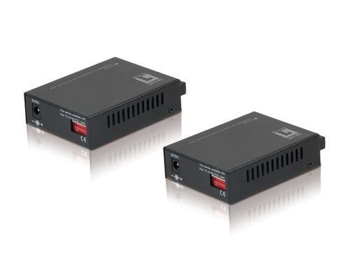 LevelOne RJ45 to SC BIDI Fast Ethernet Media Converter Set, Single-Mode Fiber, 20km – image 2