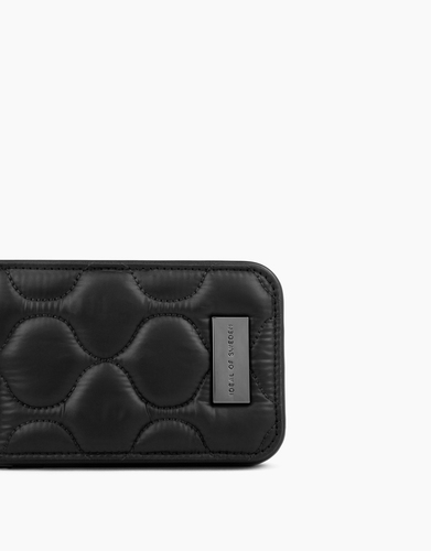 iDeal of Sweden Atelier Case iPhone 13P Puffy Black