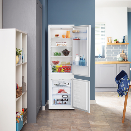 Beko BCFD473 Integrated Frost Free Fridge Freezer with Large Salad Crisper – image 5