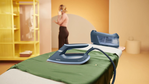 Philips 6000 series PSG6042/20 steam ironing station – image 2