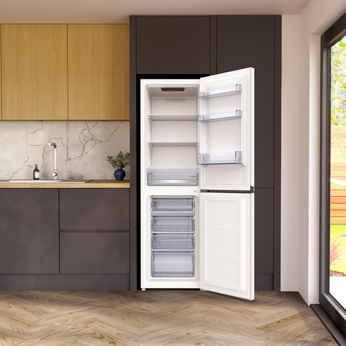 Beko CSE4581W Freestanding Fridge Freezer with Large Salad Crisper – image 5