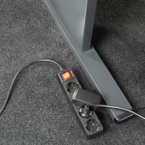 ACT Connectivity Stekkerdoos met lichtgevende schakelaar, 4 sockets, 2 m, zwart, afbeelding 4