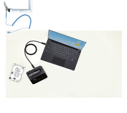 StarTech.com 23x47in Anti Static Mat, ESD Mat for Electronics Repair, Anti Static Desk Mat w/Detachable Grounding Wire, ANSI/ESD S 4.1 Compliant, Flexible Thermoplastic Work Mat/Pad - Suitable for Tables (LG-ANTI-STATIC-MAT) Antistatisk underlag – billede 7