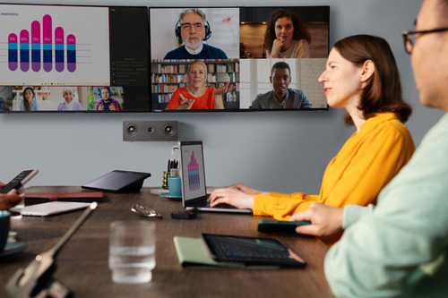 Barco ClickShare Hub Core & Huddly C1 – image 2
