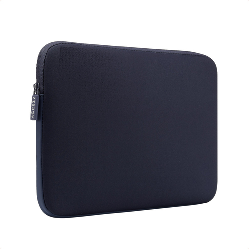 <p>De Laptop Sleeve van Accezz is een praktische en beschermende hoes voor het meenemen van jouw laptop. Of je nou met de trein, fiets of auto naar je
