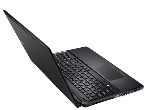 Acer TravelMate P4 455 Intel® Core™ i5 i5-4200U Laptop – image 9