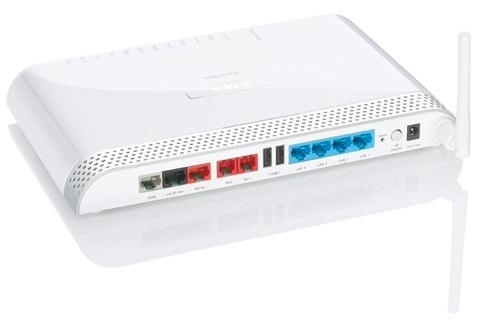 D-Link DVA-G3342SD juhtmevaba ruuter Valge