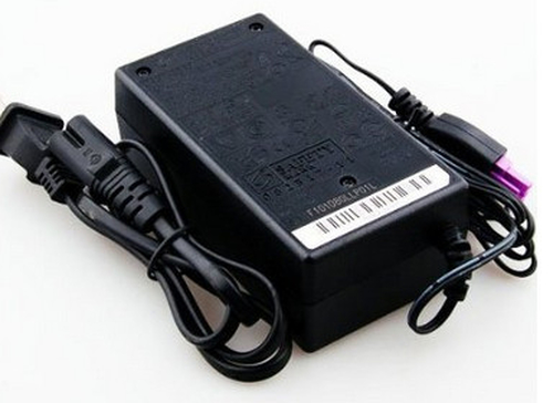 HP 0957-2230 strāvas adapteris & pārveidotājs Iekštelpas 5 W Melns