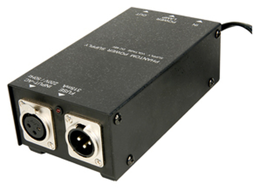Lindy 6121 strāvas adapteris & pārveidotājs Melns