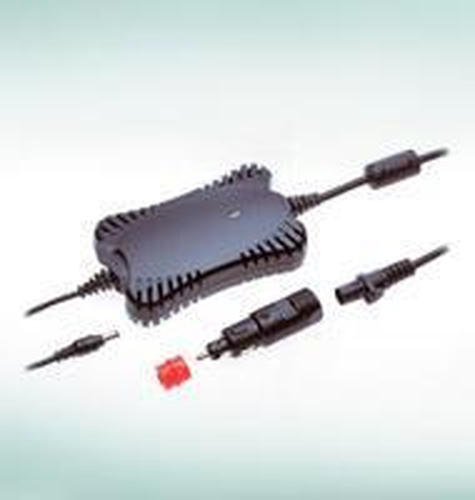 Fujitsu FS CAR/AIR ADAPTER LIFEBOOK C1020/C1110/E7XXX Netzteil & Spannungsumwandler