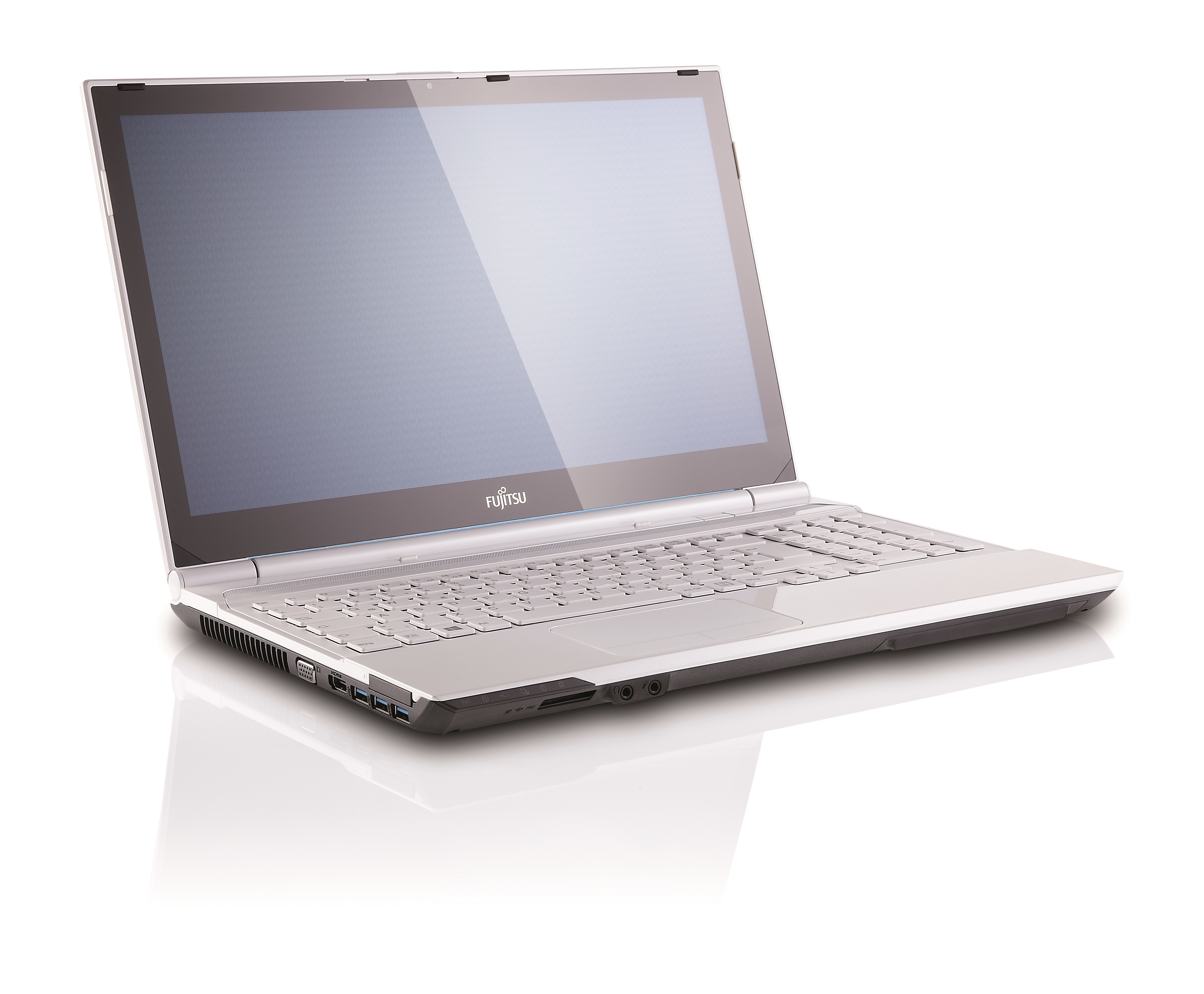 fujitsu lifebook ah562