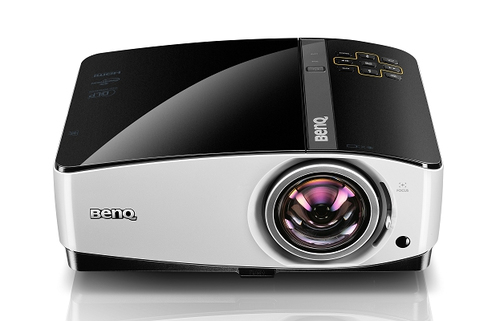 BenQ MX822ST andmeprojektor Lühikese projekteerimiskaugusega